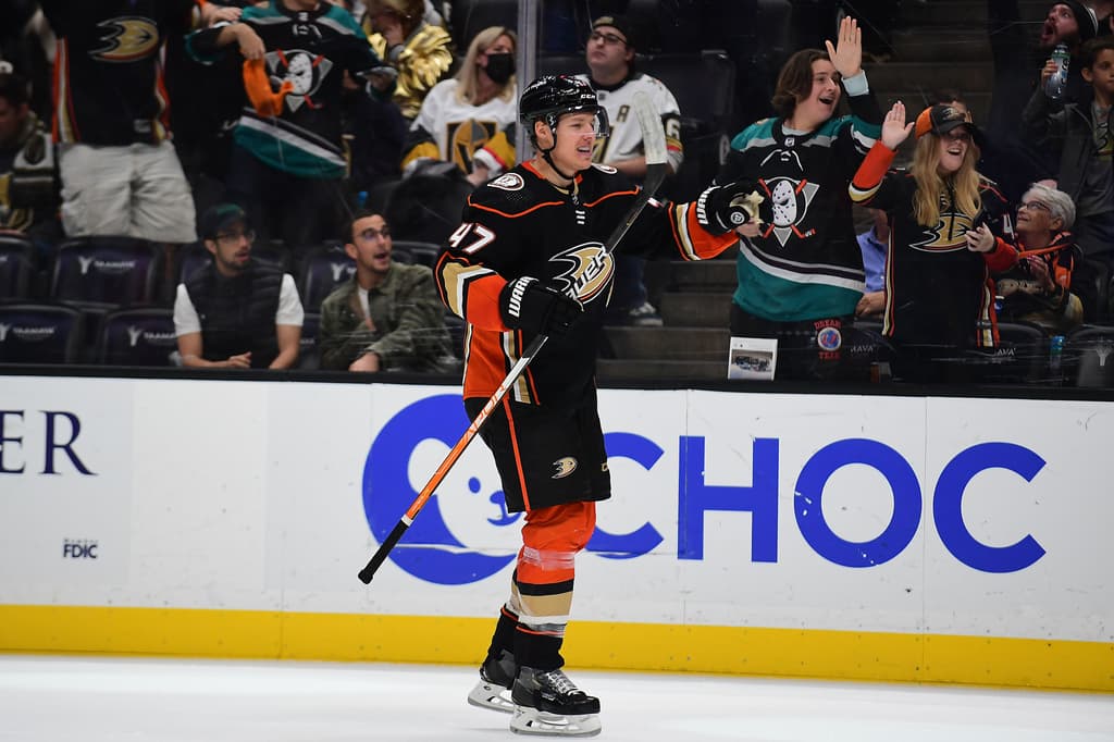 Hampus Lindholm Rangers