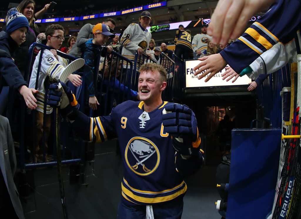 jack eichel neck issue