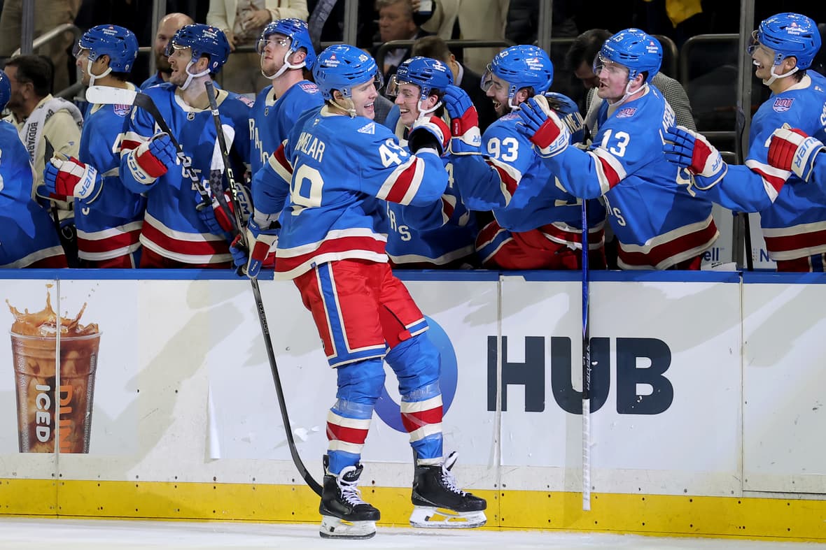 NHL: Toronto Maple Leafs at New York Rangers