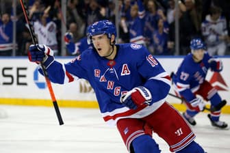 new york rangers ryan strome