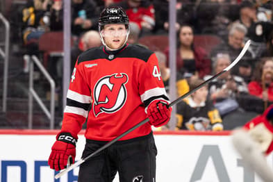 NHL: Pittsburgh Penguins at New Jersey Devils