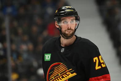 NHL: St. Louis Blues at Vancouver Canucks