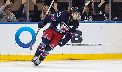 NHL: New York Islanders at New York Rangers