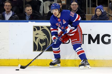 NHL: Chicago Blackhawks at New York Rangers