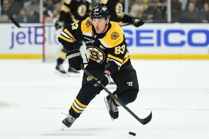 NHL: New York Islanders at Boston Bruins