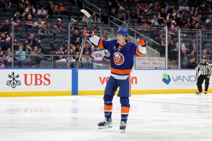NHL: Chicago Blackhawks at New York Islanders