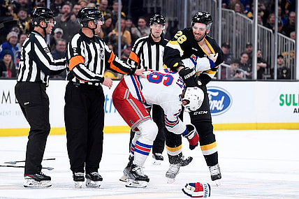 NHL: New York Rangers at Boston Bruins