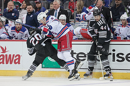 NHL: New York Rangers at New Jersey Devils