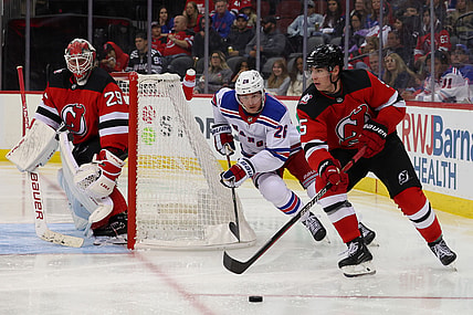 NHL: New York Rangers at New Jersey Devils
