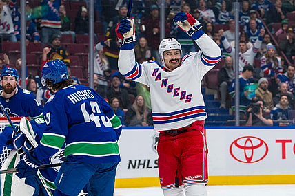 NHL: New York Rangers at Vancouver Canucks