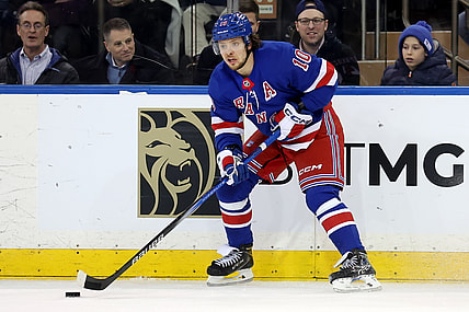 NHL: Chicago Blackhawks at New York Rangers