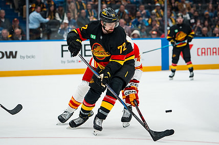NHL: Calgary Flames at Vancouver Canucks