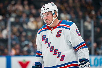 NHL: New York Rangers at Vancouver Canucks