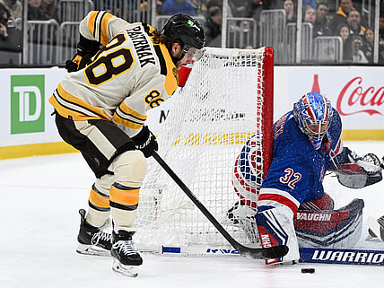 NHL: New York Rangers at Boston Bruins