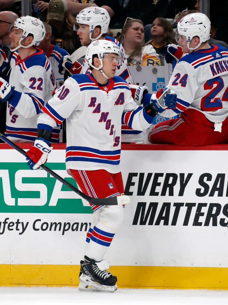 NHL: New York Rangers at Pittsburgh Penguins