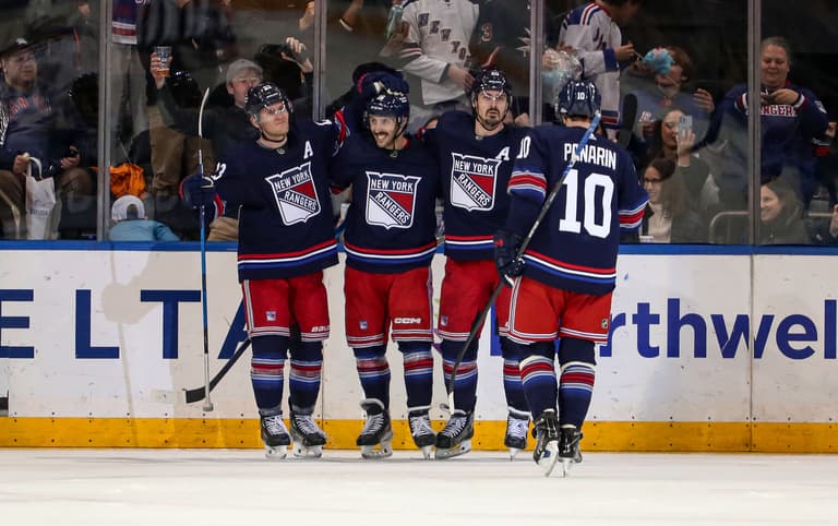 NHL: St. Louis Blues at New York Rangers