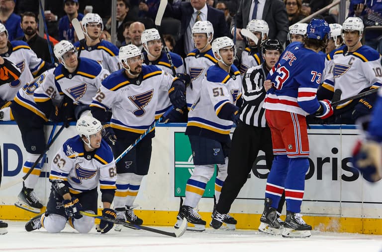 NHL: St. Louis Blues at New York Rangers