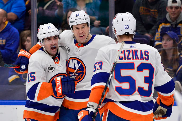 NHL: New York Islanders at St. Louis Blues