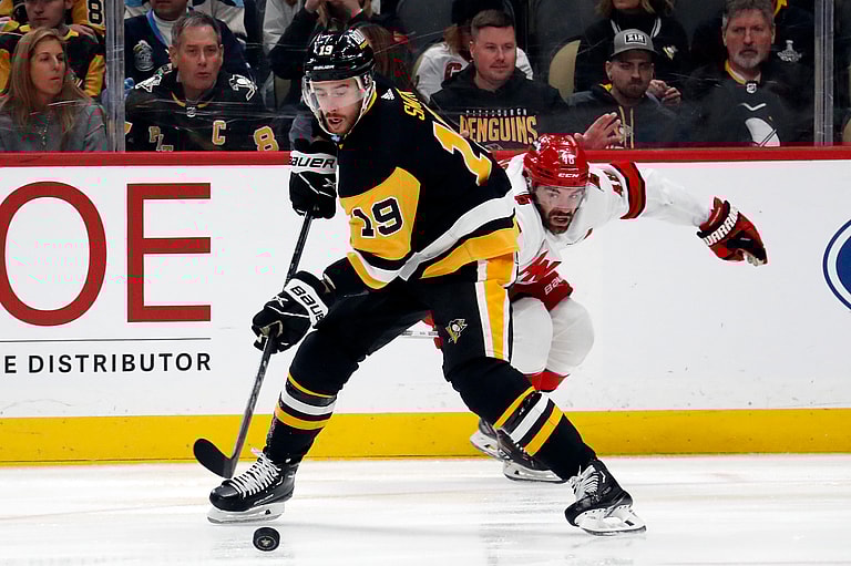 NHL: Carolina Hurricanes at Pittsburgh Penguins
