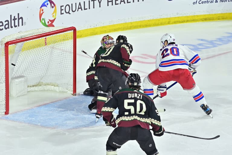 NHL: New York Rangers at Arizona Coyotes