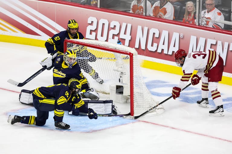 NCAA Hockey: Frozen Four