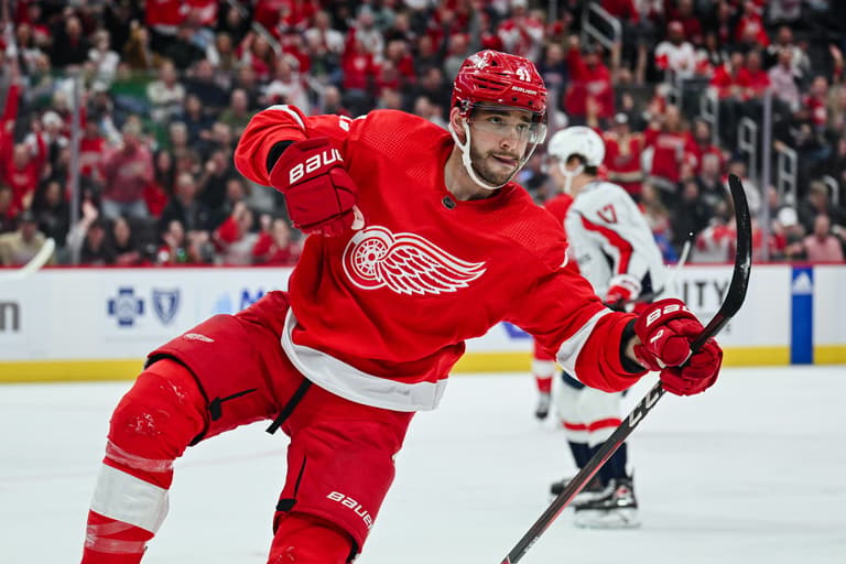 NHL: Washington Capitals at Detroit Red Wings