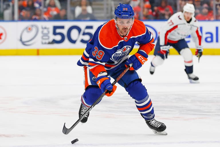 NHL: Washington Capitals at Edmonton Oilers
