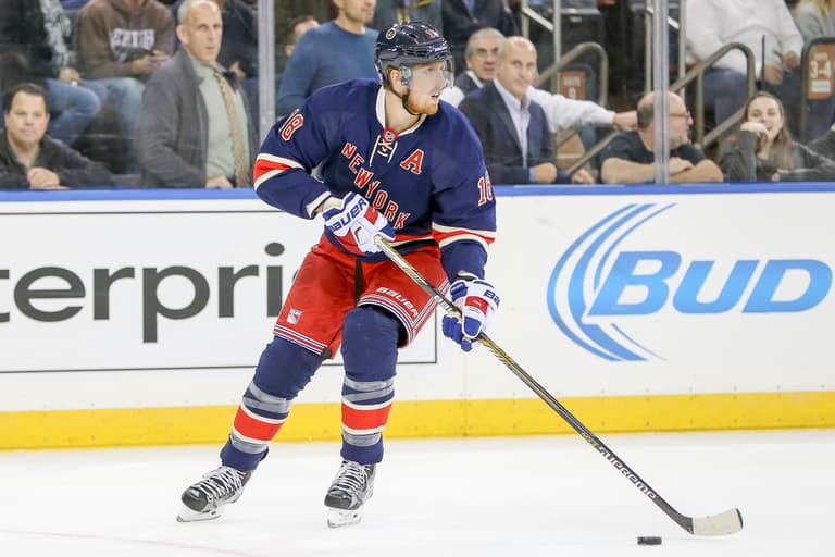 NHL: Toronto Maple Leafs at New York Rangers
