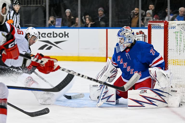 NHL: New Jersey Devils at New York Rangers