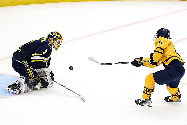 NCAA Hockey: Frozen Four