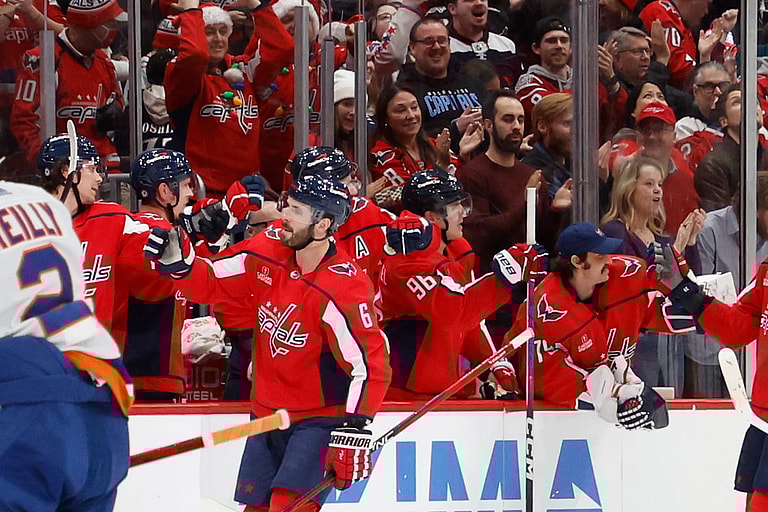 NHL: New York Islanders at Washington Capitals