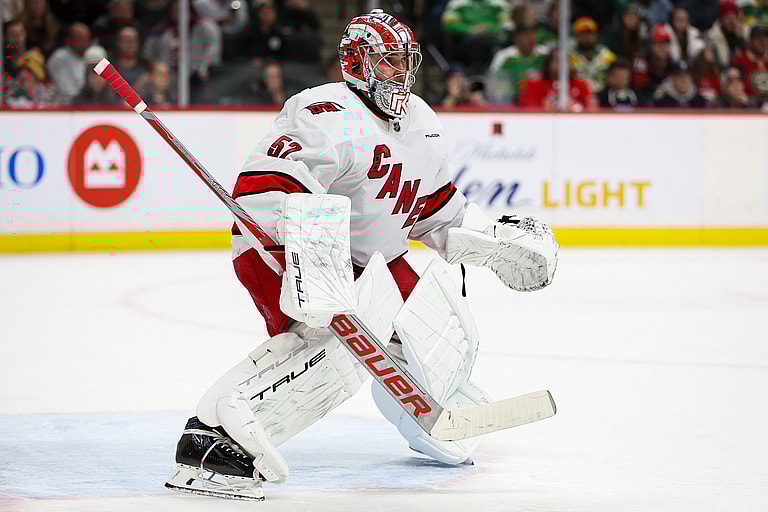 NHL: Carolina Hurricanes at Minnesota Wild