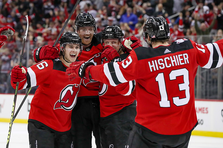NHL: Ottawa Senators at New Jersey Devils