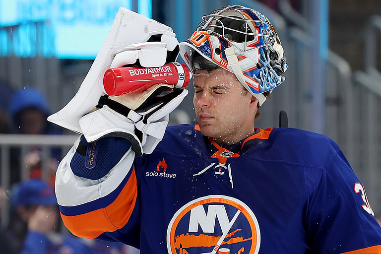 NHL: Detroit Red Wings at New York Islanders