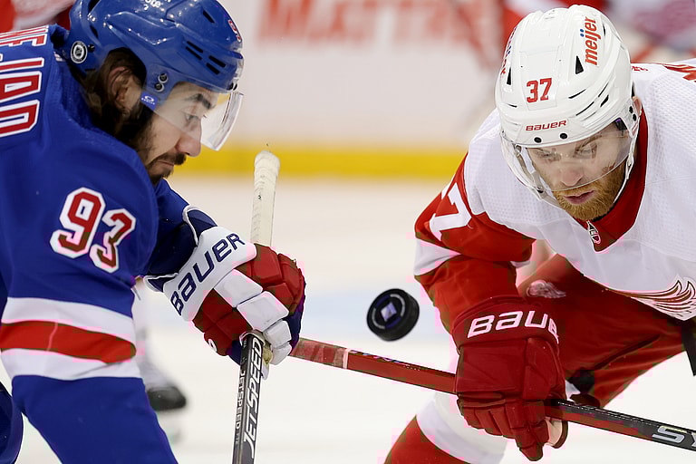 NHL: Detroit Red Wings at New York Rangers