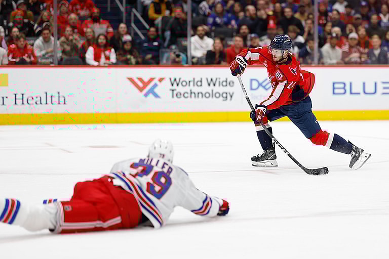 NHL: New York Rangers at Washington Capitals