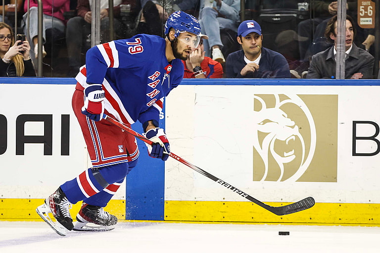 NHL: Ottawa Senators at New York Rangers