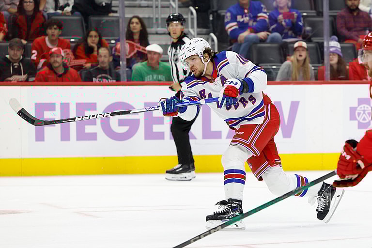 NHL: New York Rangers at Detroit Red Wings