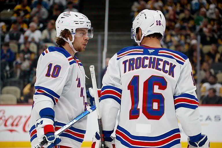 NHL: New York Rangers at Pittsburgh Penguins