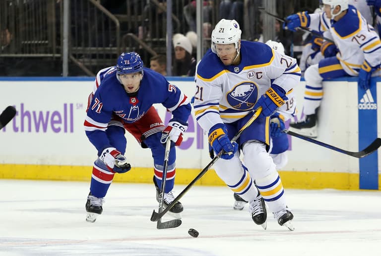 NHL: Buffalo Sabres at New York Rangers