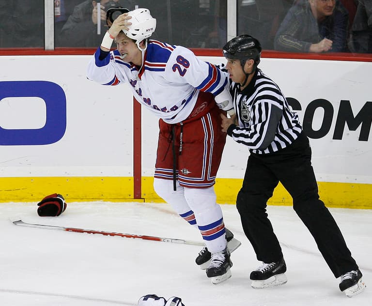 NHL: New York Rangers at New Jersey Devils