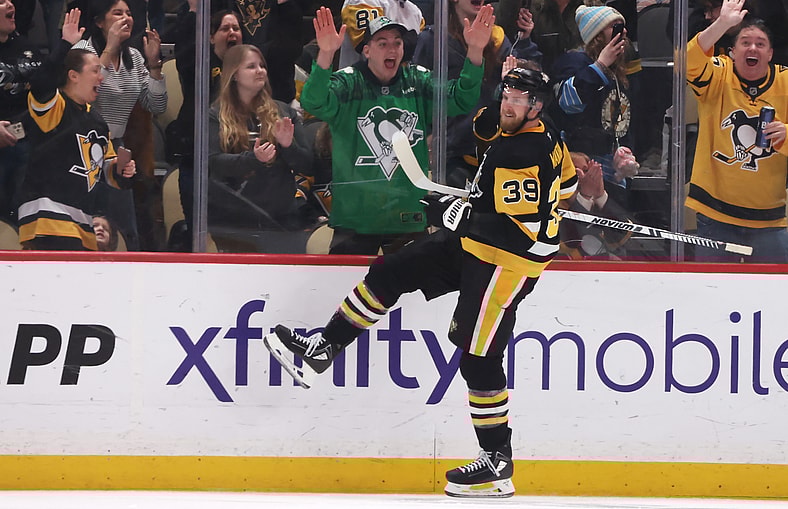 NHL: Boston Bruins at Pittsburgh Penguins