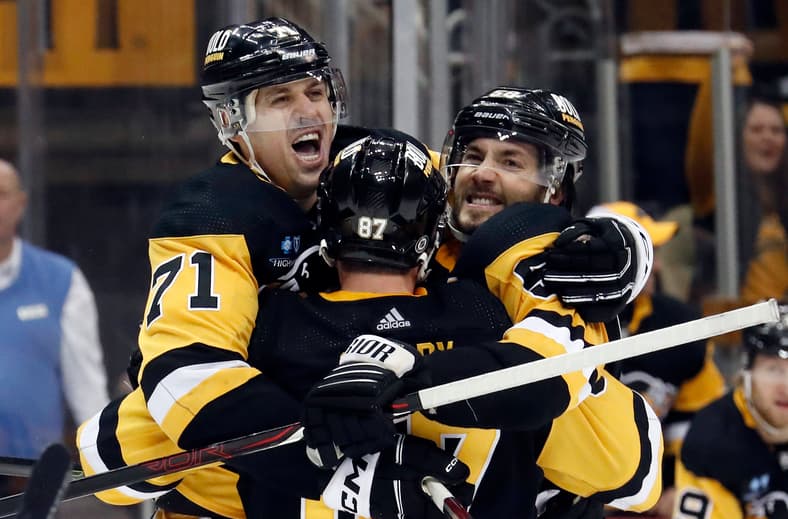 NHL: New York Rangers at Pittsburgh Penguins