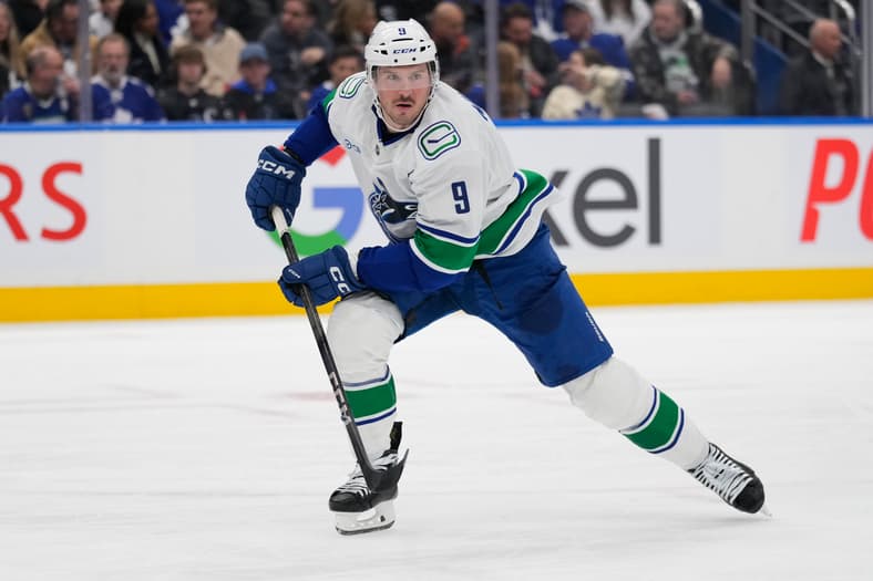 NHL: Vancouver Canucks at Toronto Maple Leafs