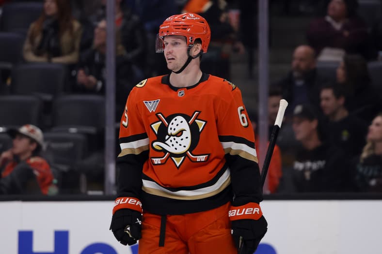 NHL: Nashville Predators at Anaheim Ducks