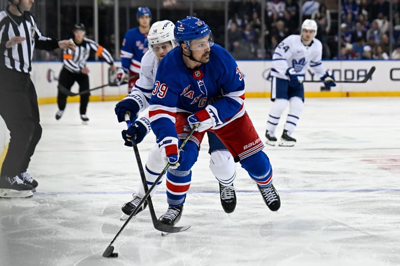 NHL: Toronto Maple Leafs at New York Rangers