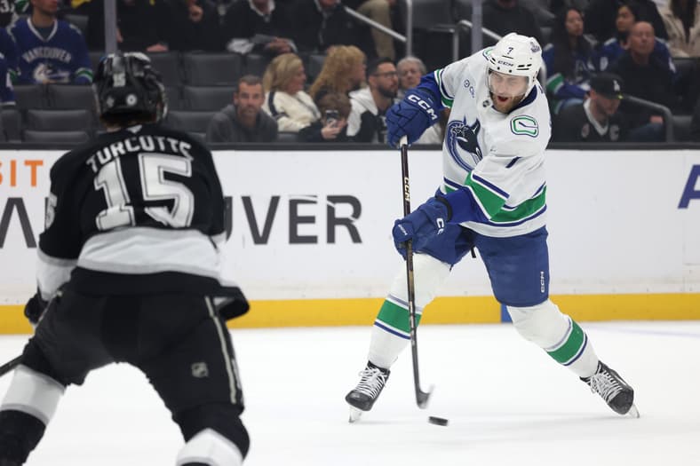 NHL: Vancouver Canucks at Los Angeles Kings