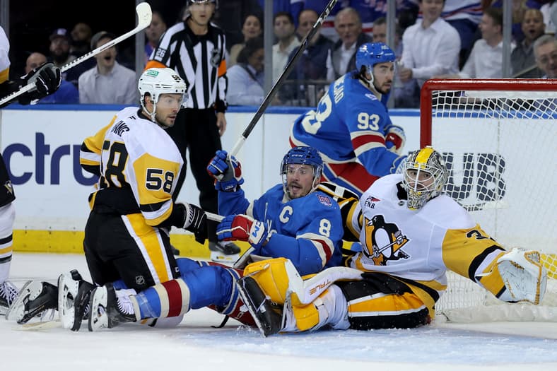 NHL: Pittsburgh Penguins at New York Rangers
