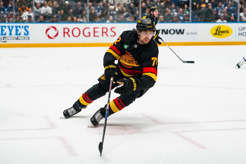 NHL: Toronto Maple Leafs at Vancouver Canucks