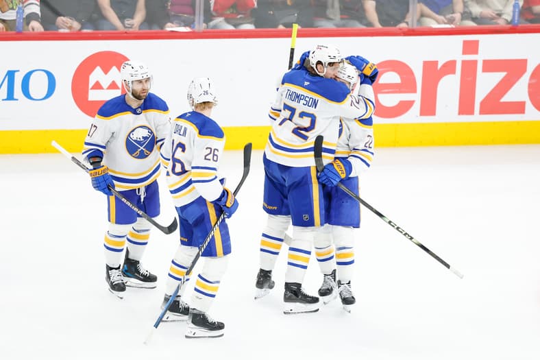NHL: Buffalo Sabres at Chicago Blackhawks
